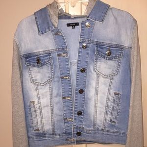 Size M Dry Goods Chloe brand jean jacket